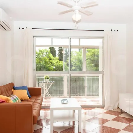 Piso En Barrio Tradicional Malagueno Apartment *