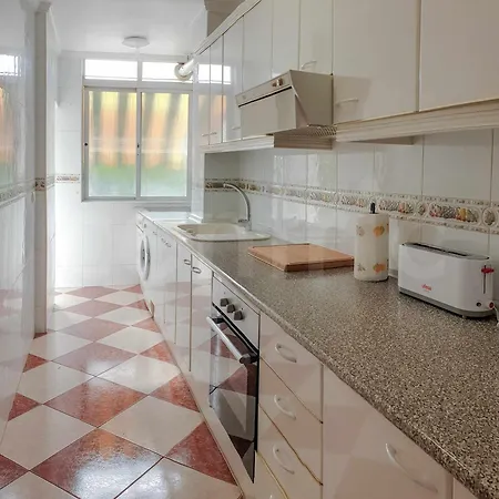 Piso En Barrio Tradicional Malagueno * Malaga