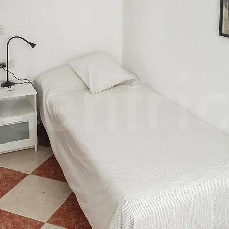 Apartment Piso En Barrio Tradicional Malagueno