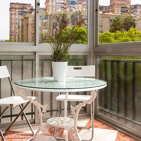 Piso En Barrio Tradicional Malagueno Apartment *